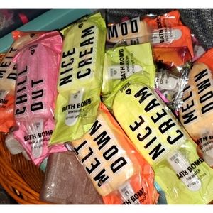 Vs Pink Popsicle Bath Bomb! NEW